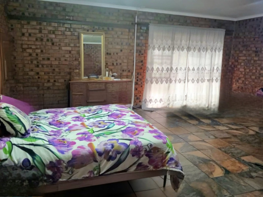 4 Bedroom Property for Sale in Wilgehof Free State